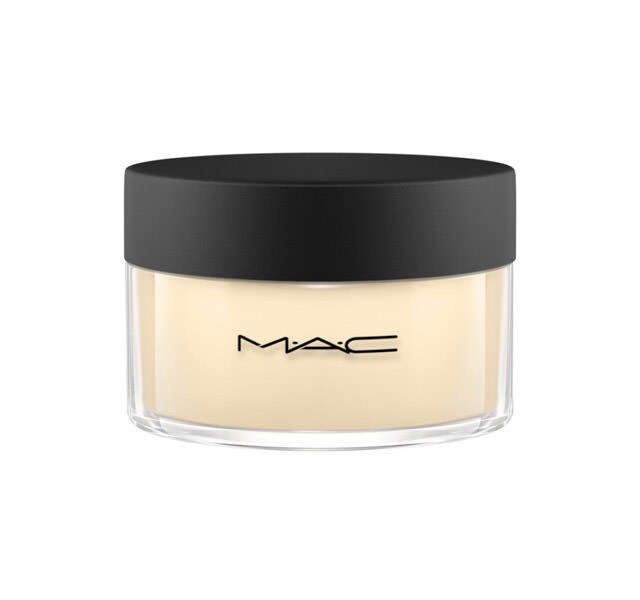 Пудра для лица Studio Finish Face Powder Пудра для лица Studio Finish Face Powder